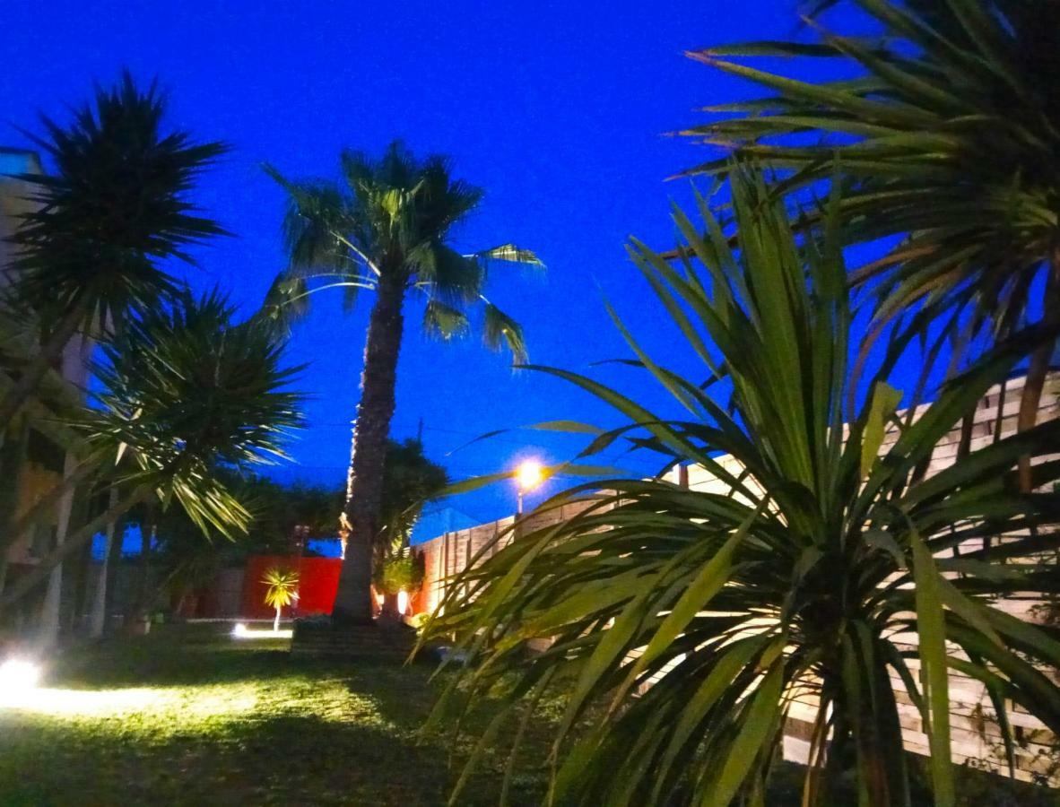 Casablanca El Petit Hotel Deltebre Exterior photo